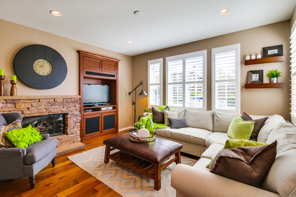 Virtual tour photo 5 of 27 for 8456 Kern Crescent