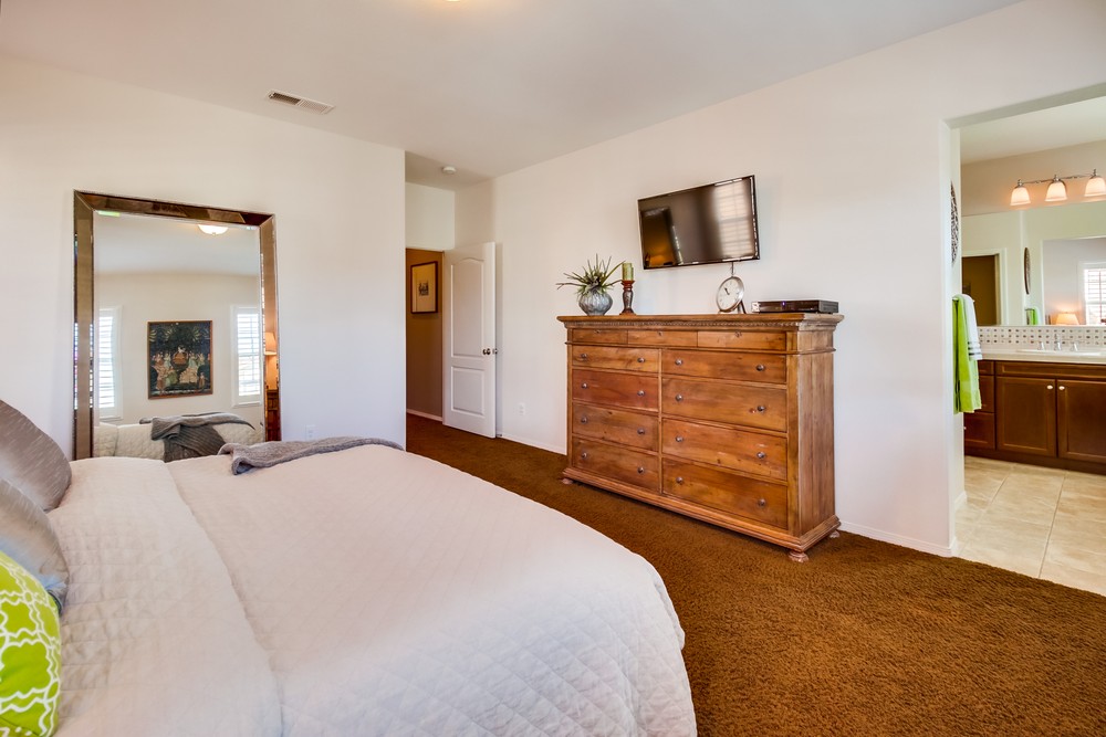 Virtual tour photo 17 of 27 for 8456 Kern Crescent