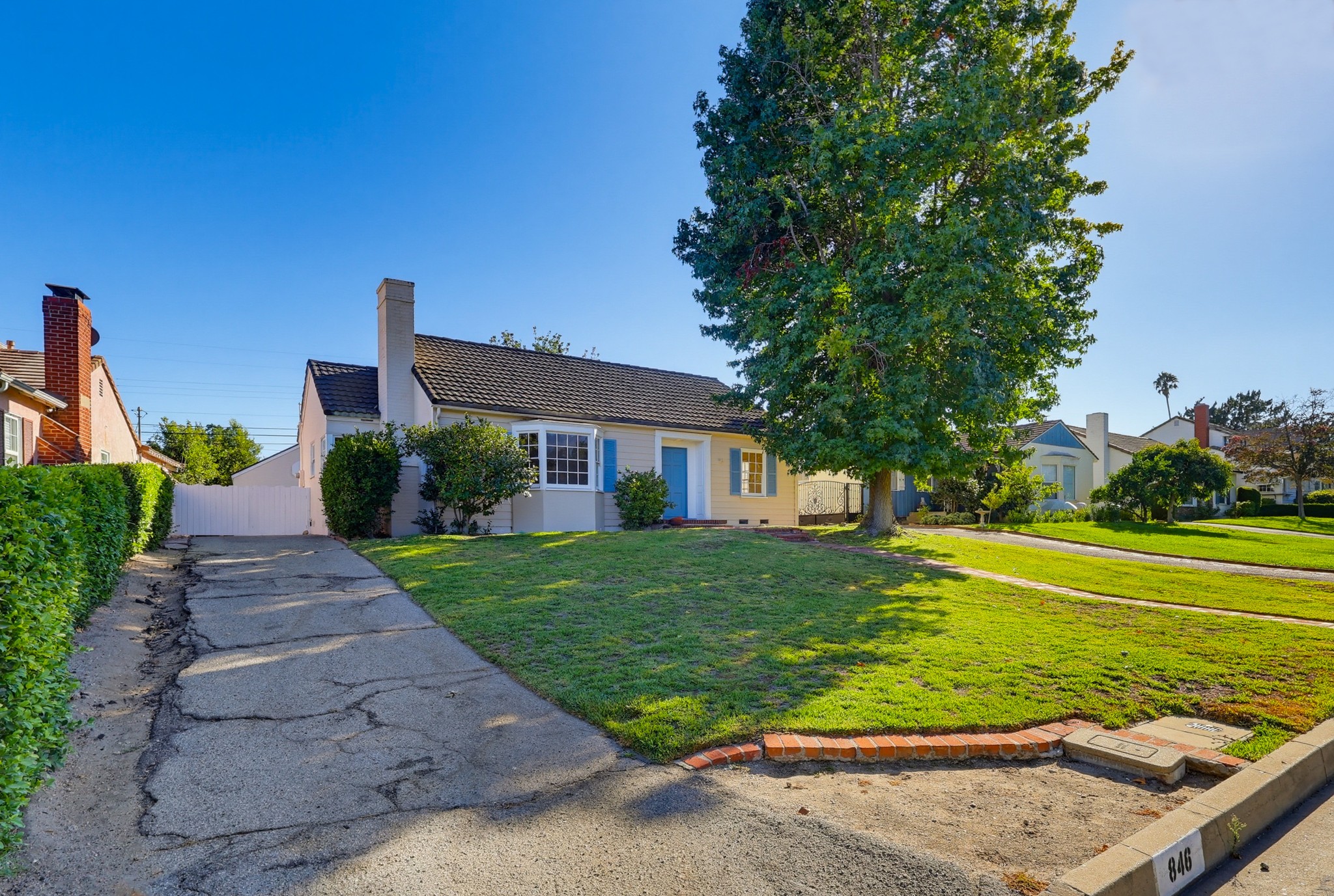 Virtual tour photo 4 of 79 for 846 Victoria Dr