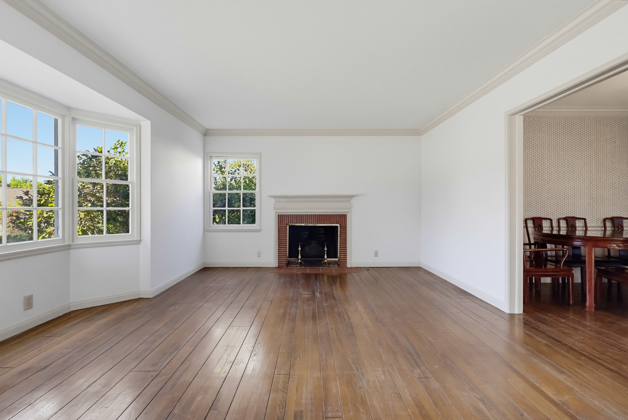 Virtual tour photo 11 of 79 for 846 Victoria Dr