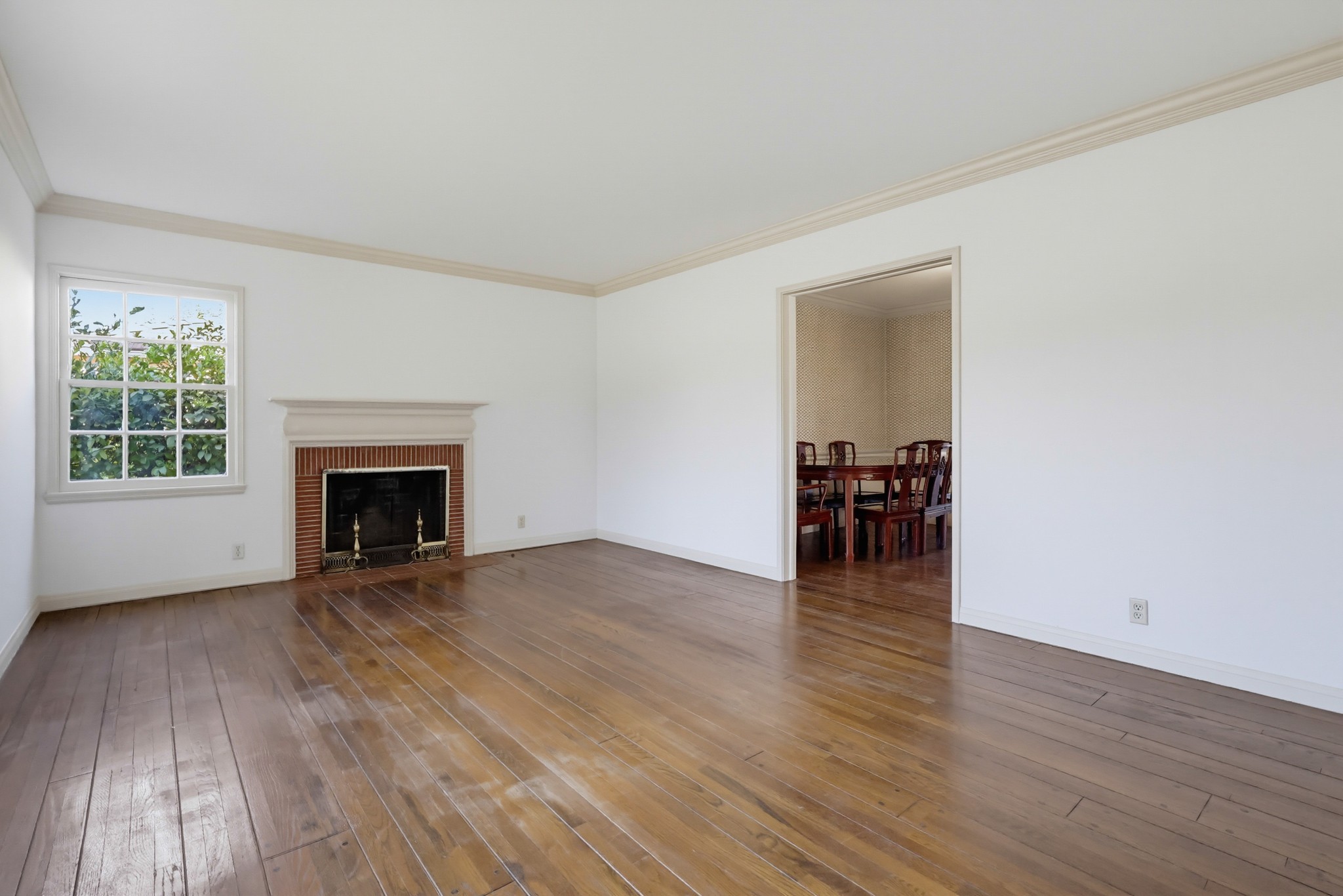 Virtual tour photo 12 of 79 for 846 Victoria Dr