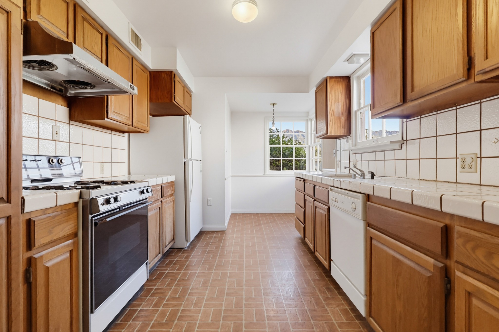 Virtual tour photo 24 of 79 for 846 Victoria Dr