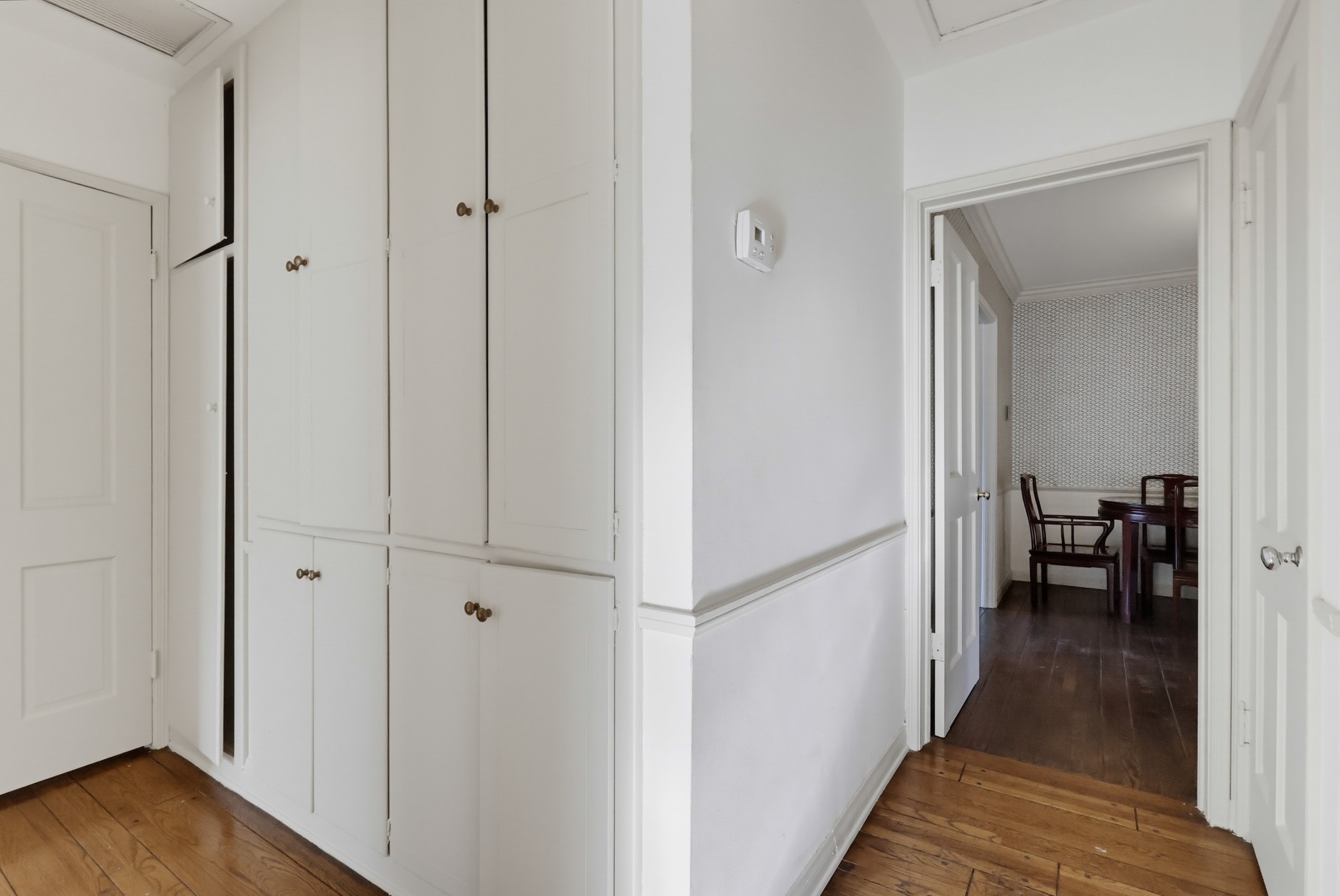 Virtual tour photo 33 of 79 for 846 Victoria Dr