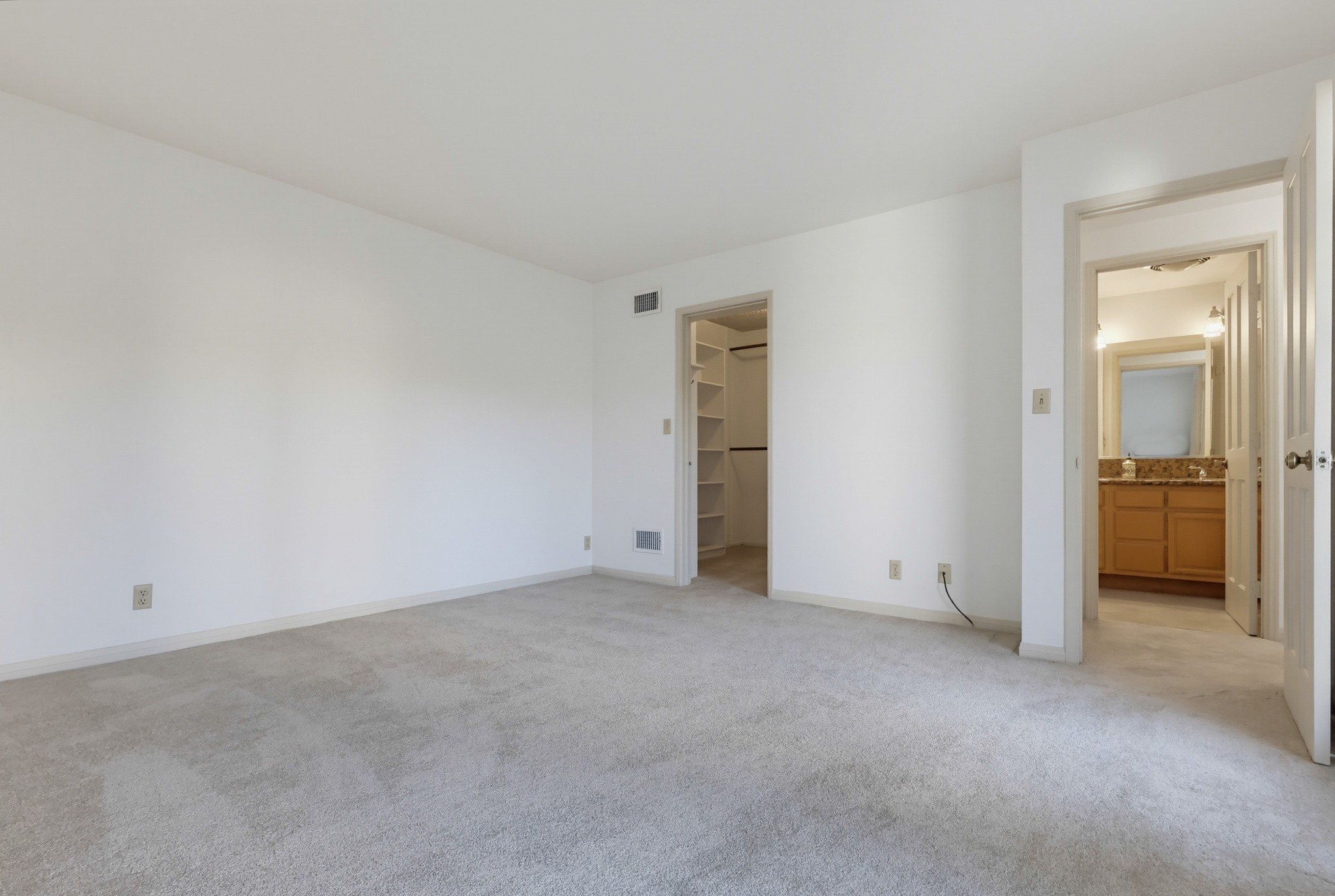 Virtual tour photo 55 of 79 for 846 Victoria Dr