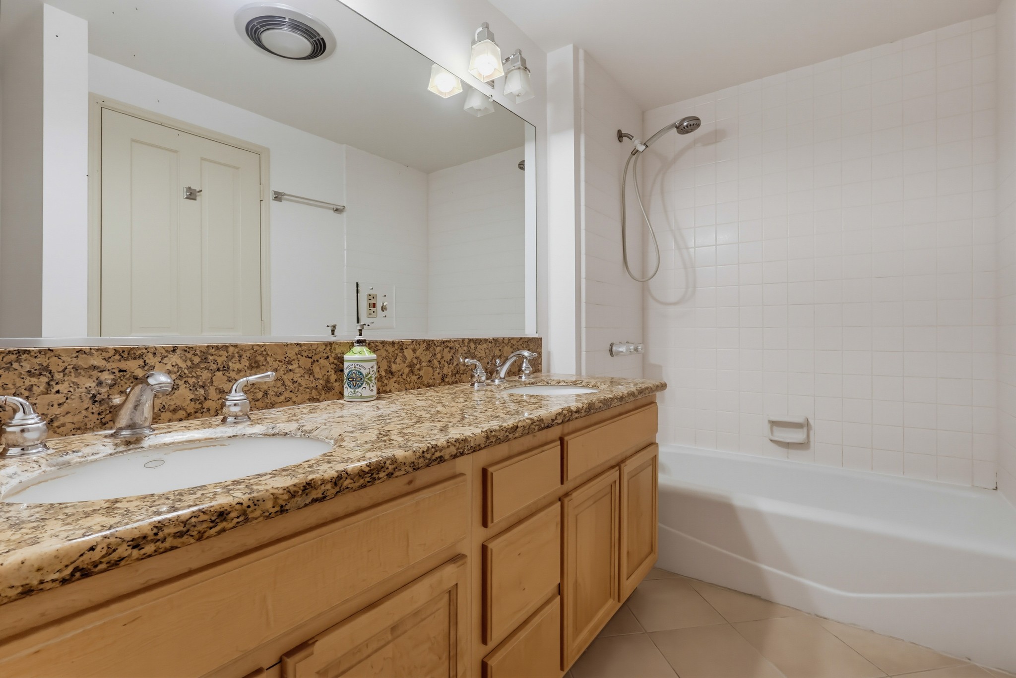 Virtual tour photo 58 of 79 for 846 Victoria Dr