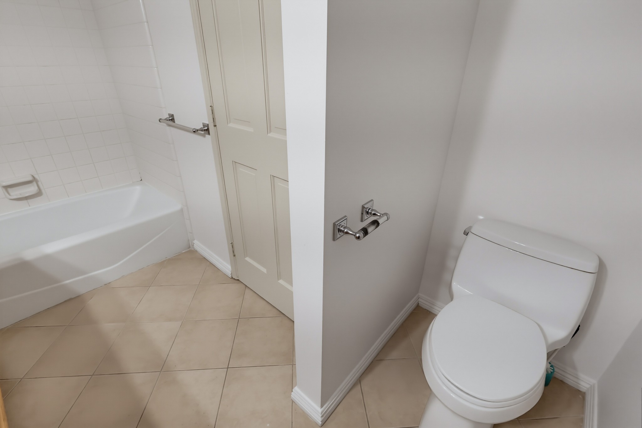 Virtual tour photo 60 of 79 for 846 Victoria Dr