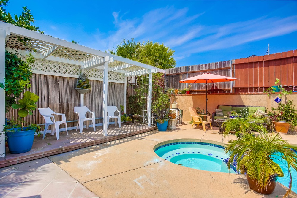 Virtual tour photo 40 of 44 for 8460 Travis Ct