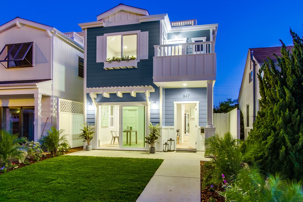 Virtual tour photo 4 of 64 for 847 Wilbur Ave