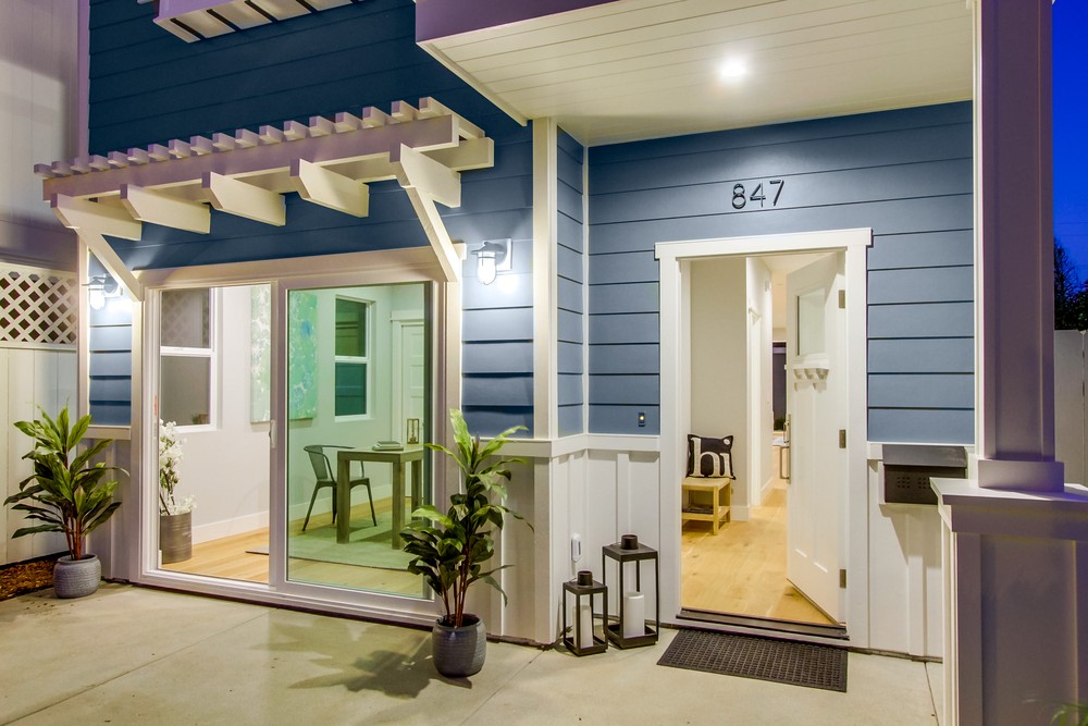 Virtual tour photo 5 of 64 for 847 Wilbur Ave