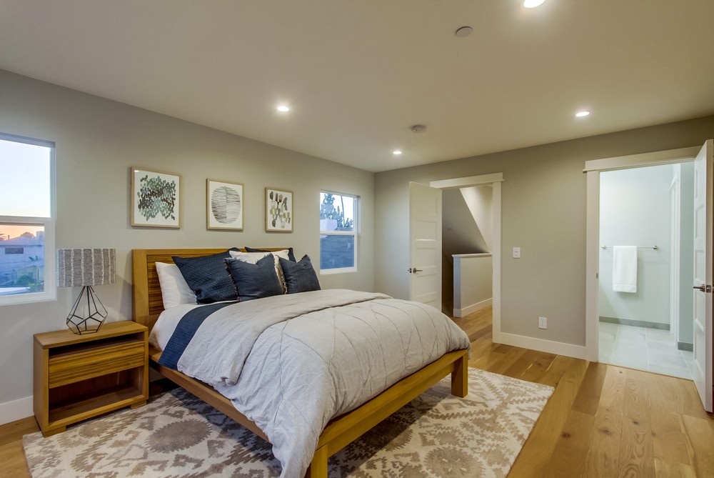 Virtual tour photo 33 of 64 for 847 Wilbur Ave