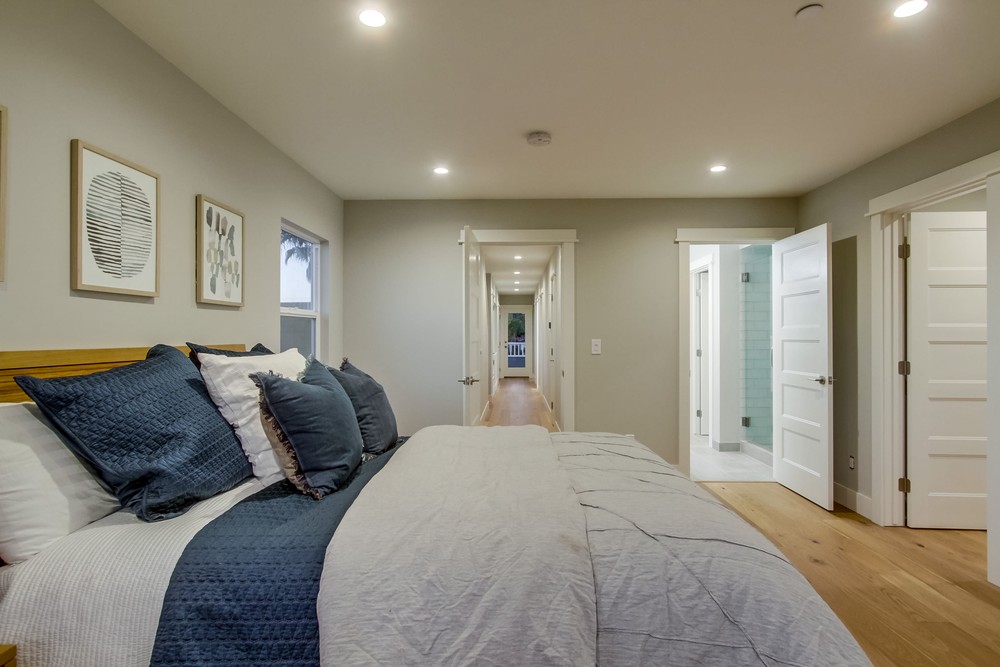 Virtual tour photo 34 of 64 for 847 Wilbur Ave