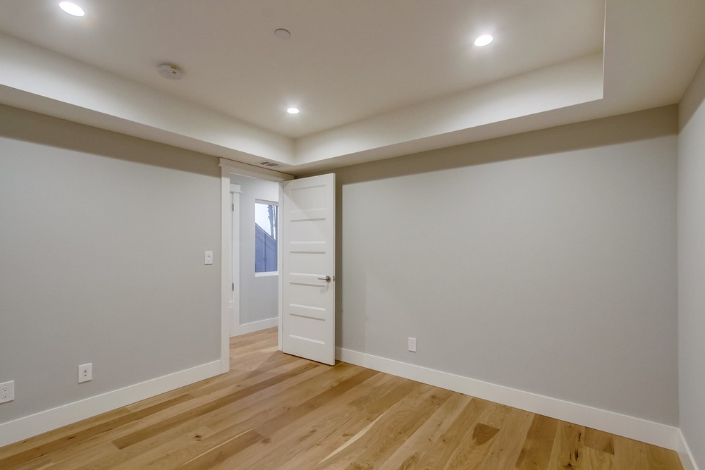 Virtual tour photo 40 of 64 for 847 Wilbur Ave
