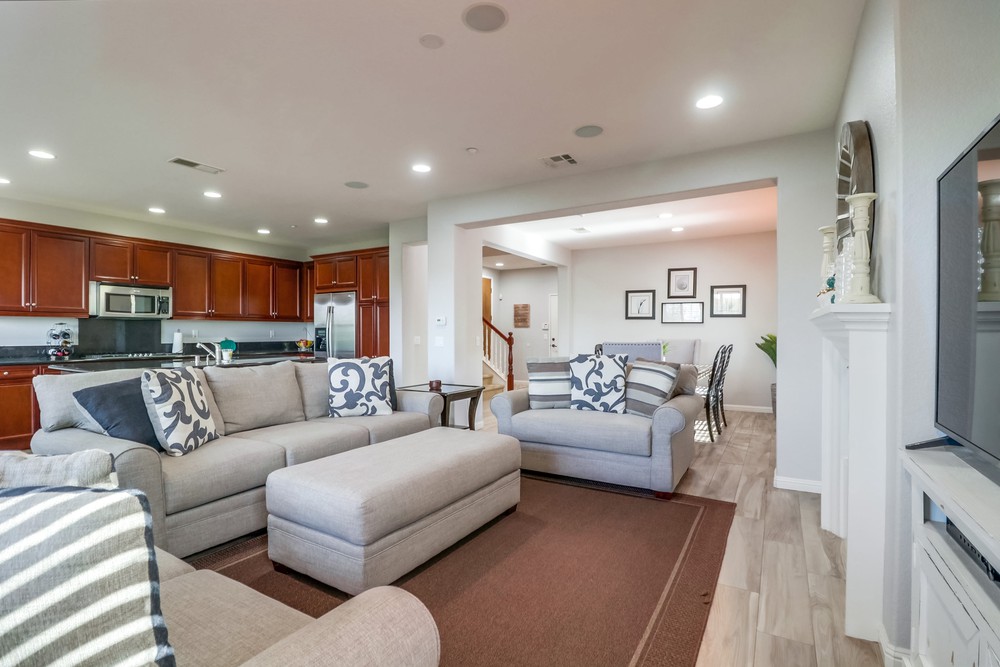Virtual tour photo 12 of 70 for 8472 Christopher Ridge Ter