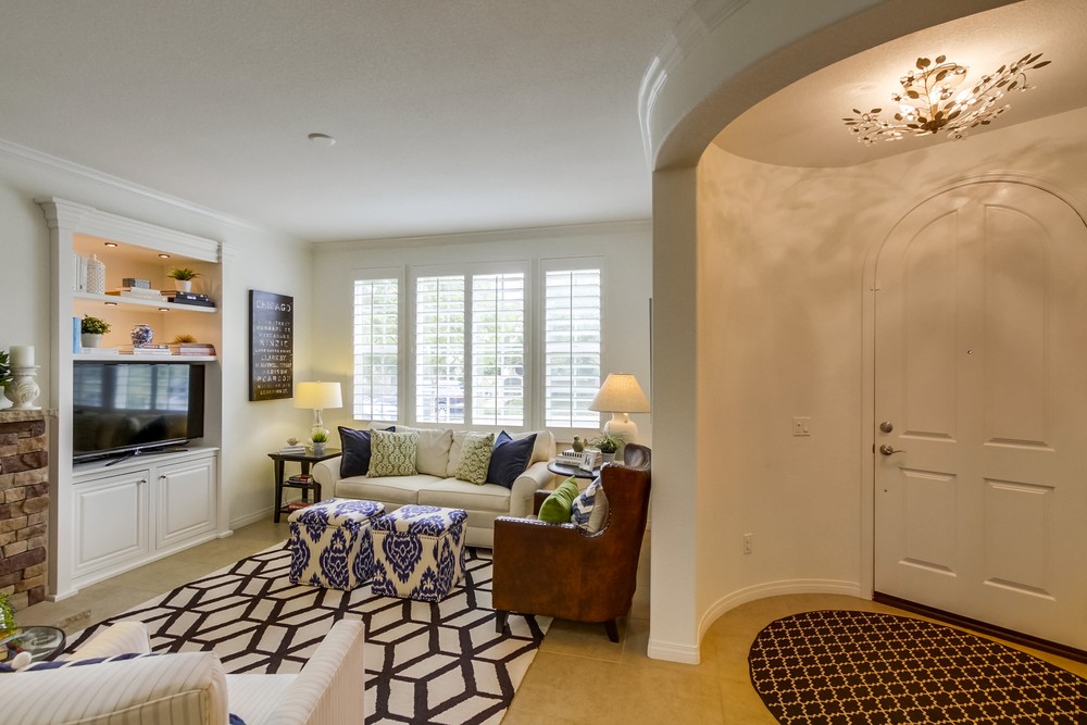 Virtual tour photo 5 of 33 for 8483 Kern Crescent