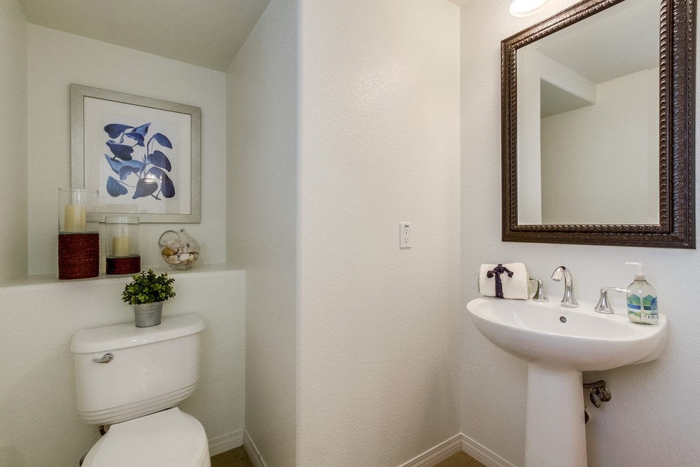 Virtual tour photo 16 of 33 for 8483 Kern Crescent