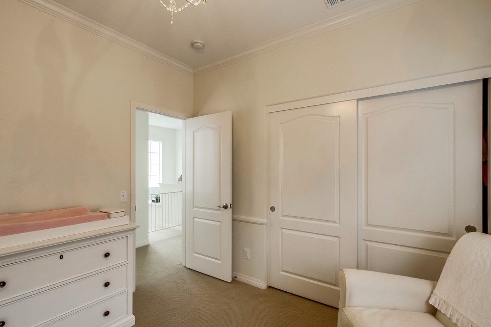 Virtual tour photo 28 of 33 for 8483 Kern Crescent