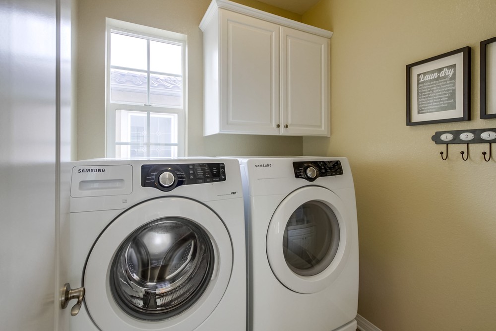 Virtual tour photo 30 of 33 for 8483 Kern Crescent