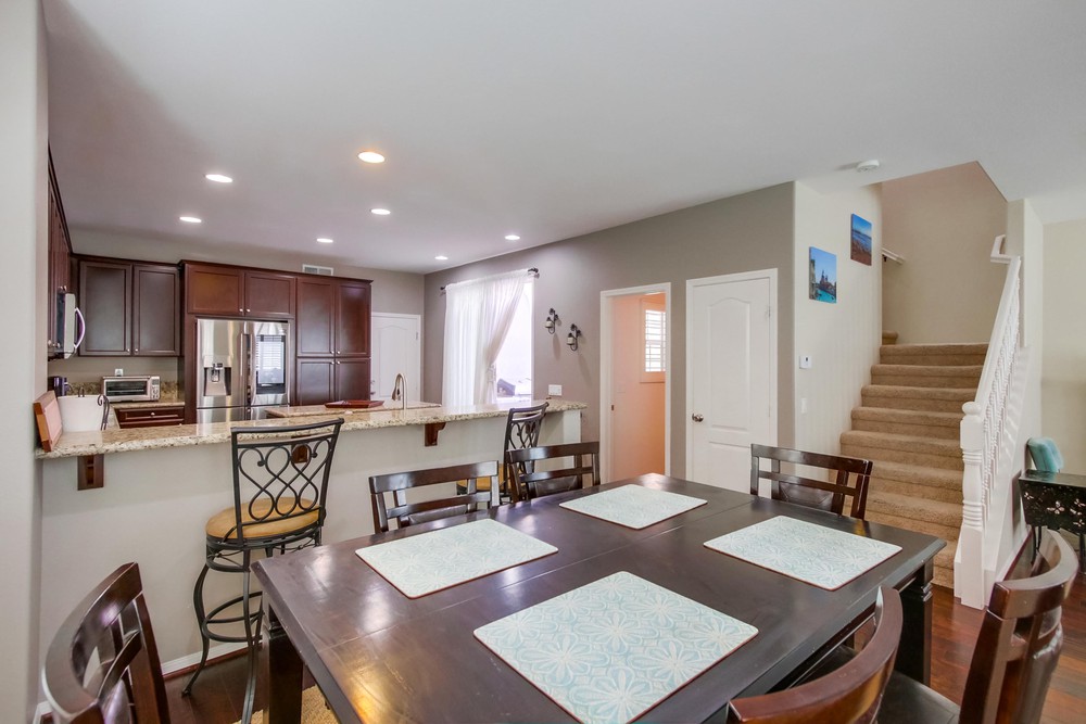 Virtual tour photo 8 of 19 for 8488 Kern Crescent