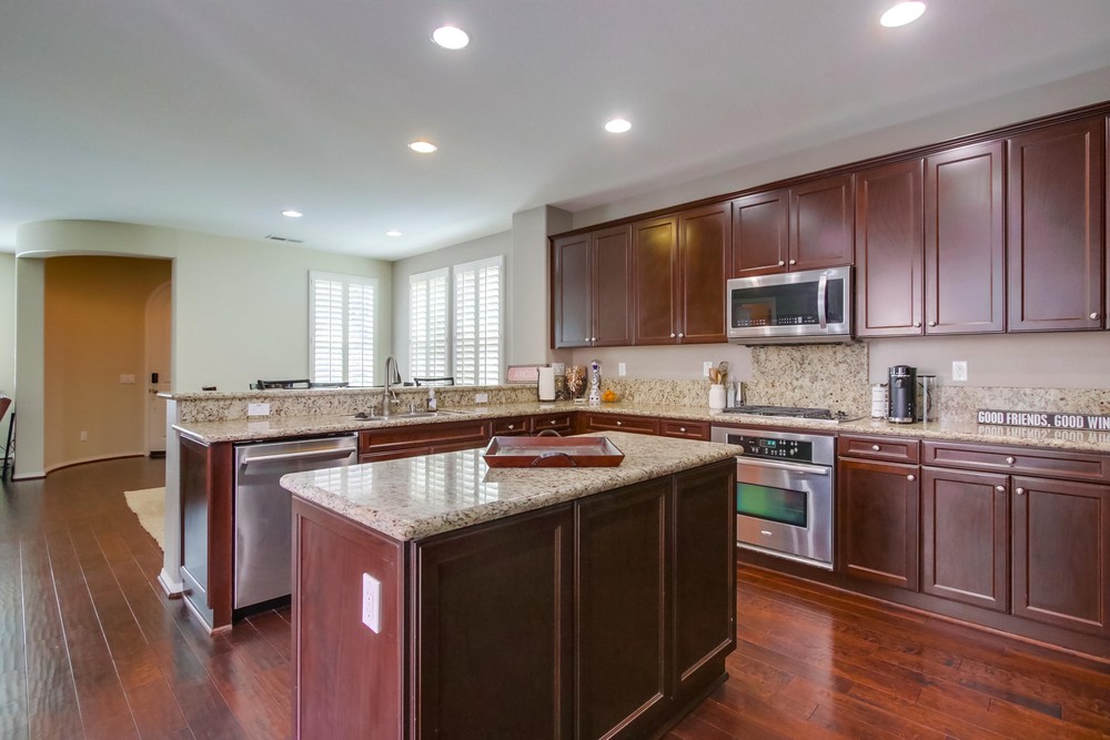 Virtual tour photo 10 of 19 for 8488 Kern Crescent