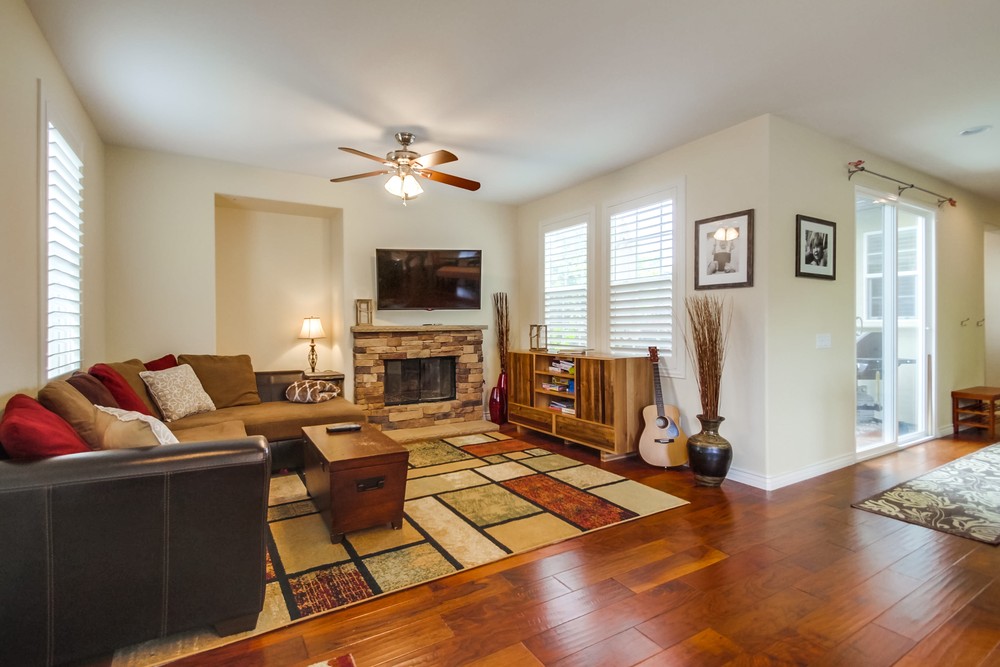 Virtual tour photo 7 of 47 for 8493 Kern Crescent
