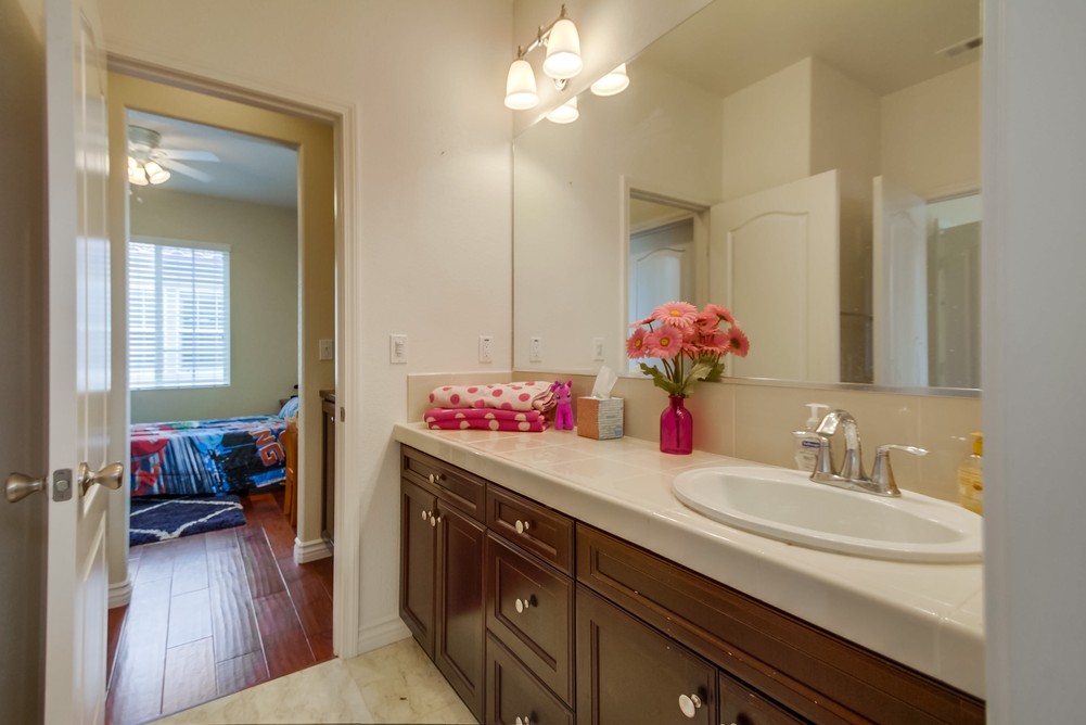 Virtual tour photo 34 of 47 for 8493 Kern Crescent