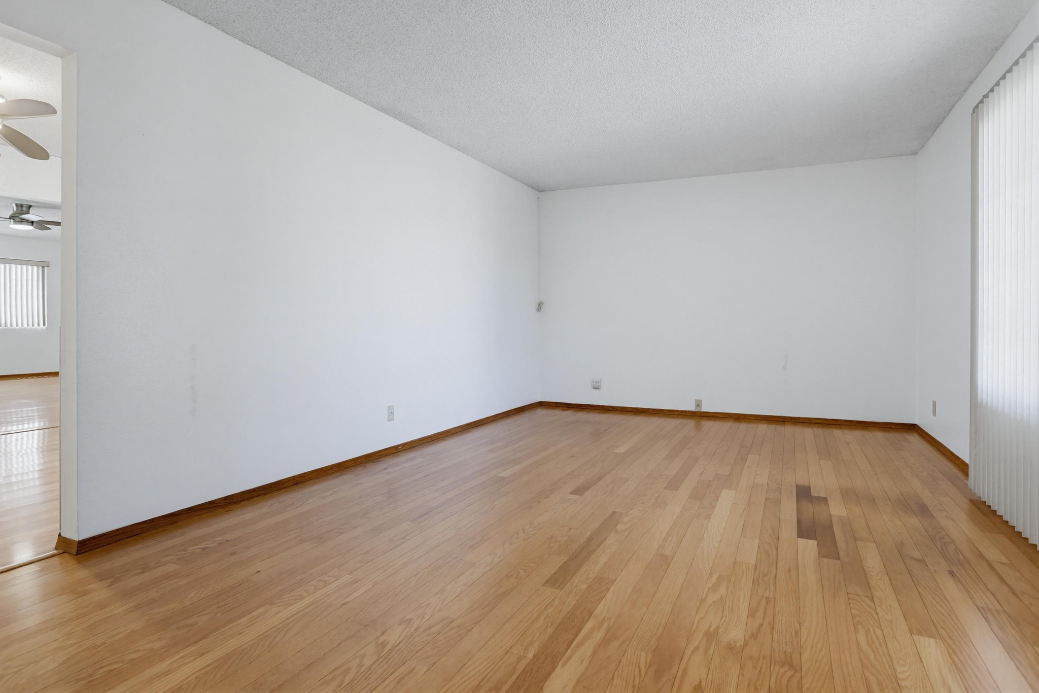 Virtual tour photo 6 of 34 for 8495 Flanders Dr