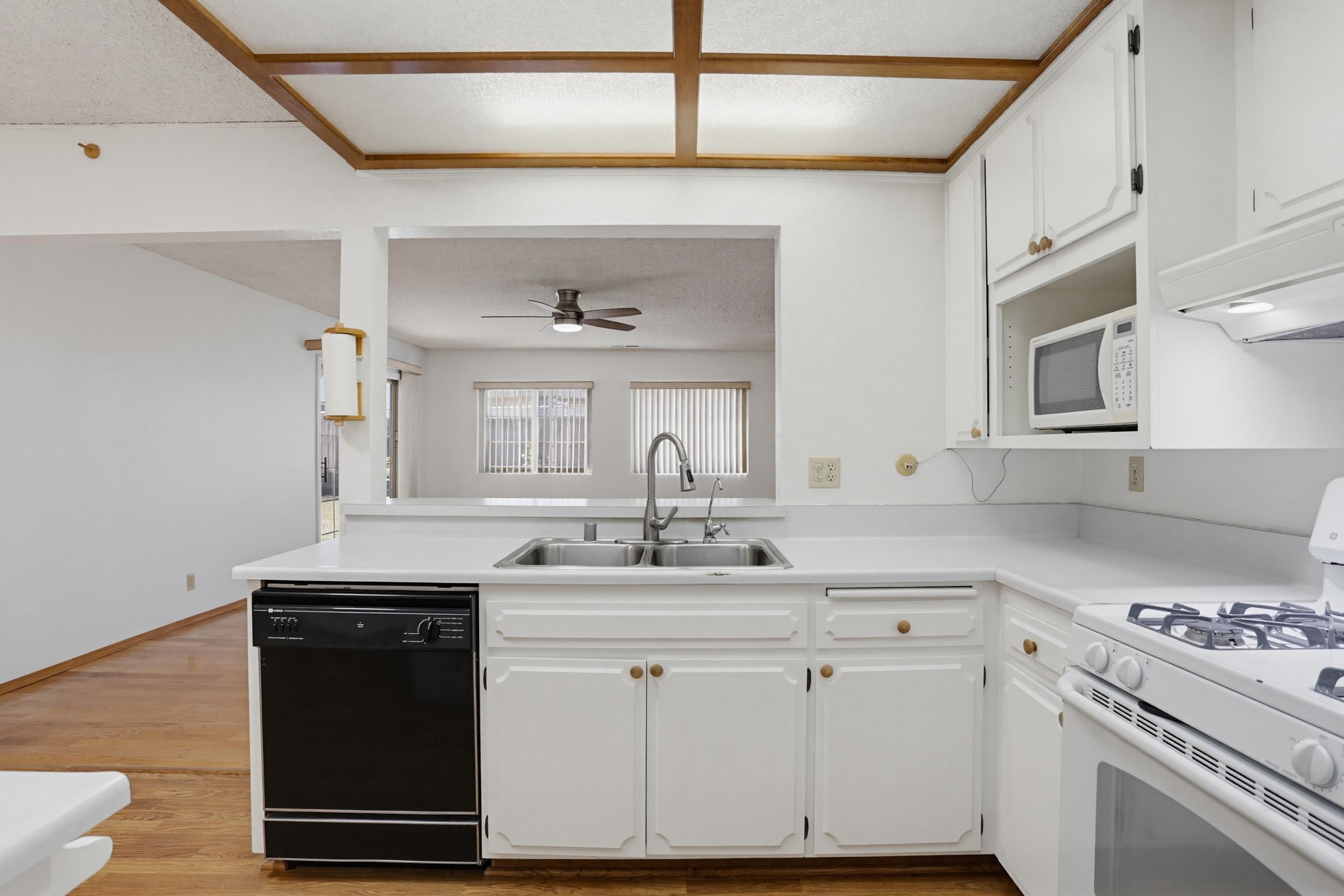 Virtual tour photo 14 of 34 for 8495 Flanders Dr