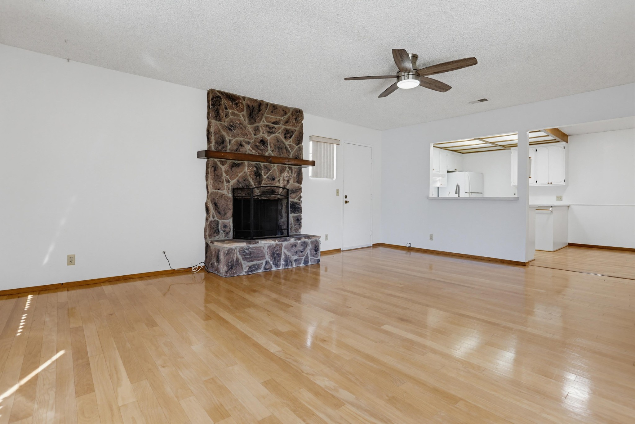 Virtual tour photo 17 of 34 for 8495 Flanders Dr
