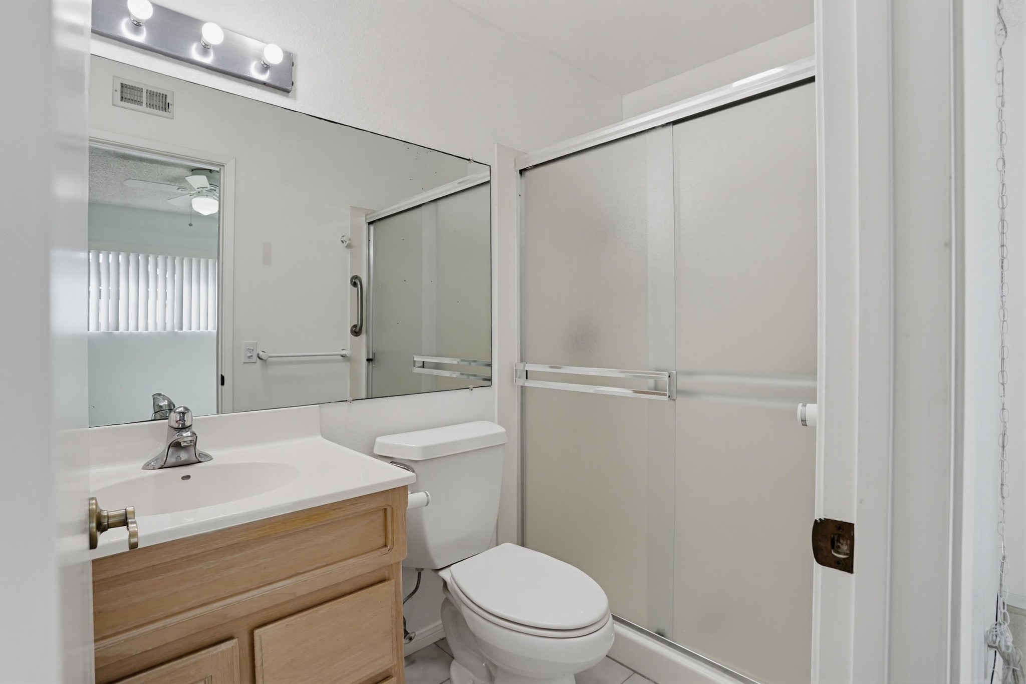 Virtual tour photo 24 of 34 for 8495 Flanders Dr