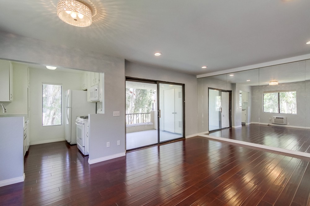 Virtual tour photo 5 of 27 for 8496 New Salem St #50
