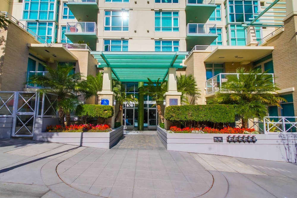 Virtual tour photo 1 of 40 for 850 Beech St #616