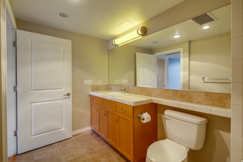 Virtual tour photo 29 of 40 for 850 Beech St #616