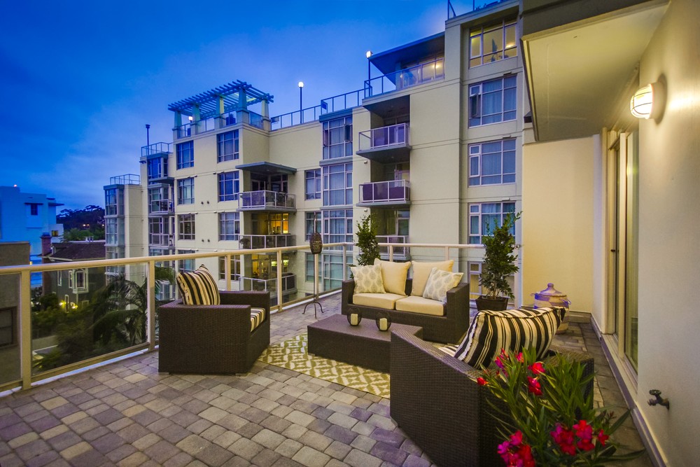 Virtual tour photo 4 of 64 for 850 Beech St #714