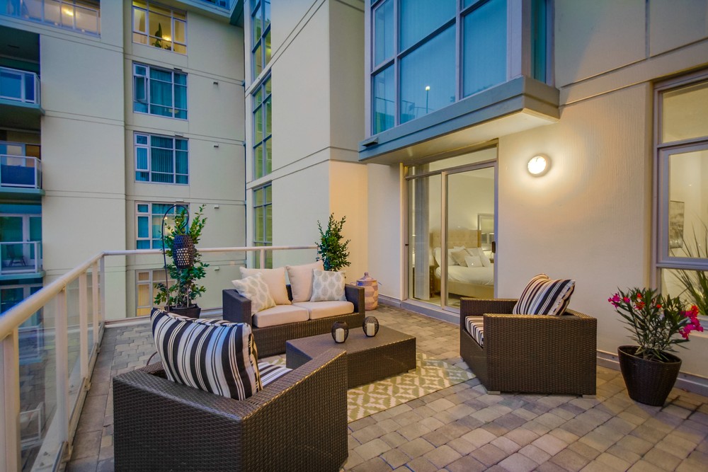 Virtual tour photo 5 of 64 for 850 Beech St #714