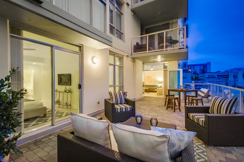 Virtual tour photo 6 of 64 for 850 Beech St #714