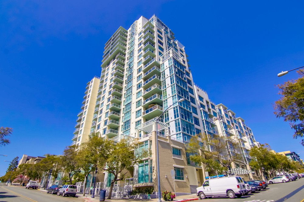 Virtual tour photo 1 of 57 for 850 Beech St UNIT 411