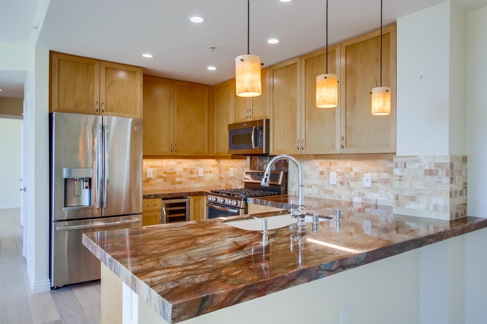 Virtual tour photo 11 of 33 for 850 Beech St