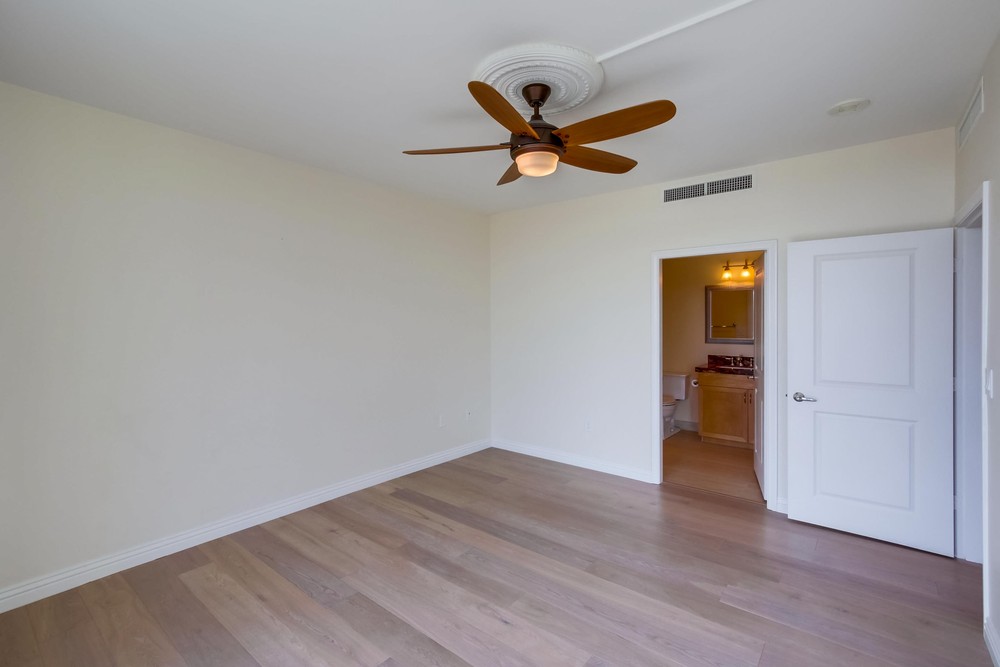 Virtual tour photo 20 of 33 for 850 Beech St