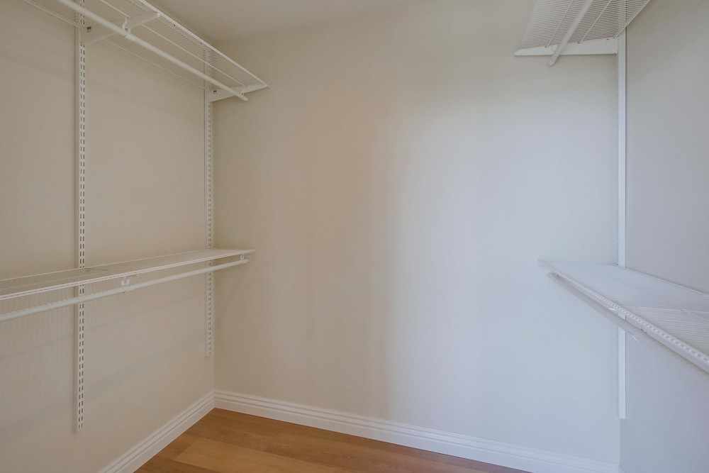 Virtual tour photo 26 of 33 for 850 Beech St