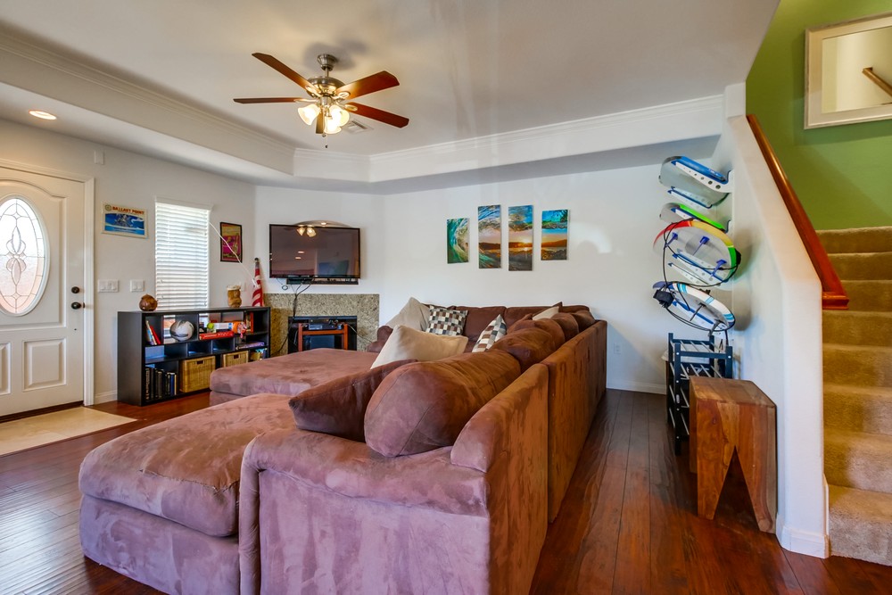 Virtual tour photo 7 of 49 for 850 Felspar St