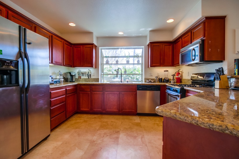 Virtual tour photo 12 of 49 for 850 Felspar St