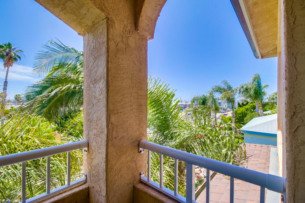 Virtual tour photo 26 of 49 for 850 Felspar St