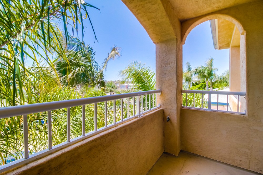 Virtual tour photo 27 of 49 for 850 Felspar St