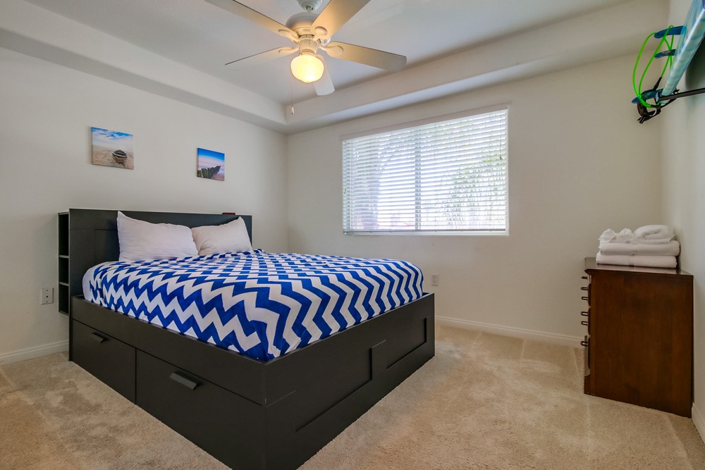 Virtual tour photo 36 of 49 for 850 Felspar St