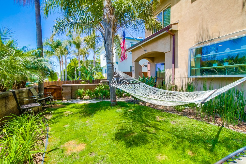 Virtual tour photo 43 of 49 for 850 Felspar St