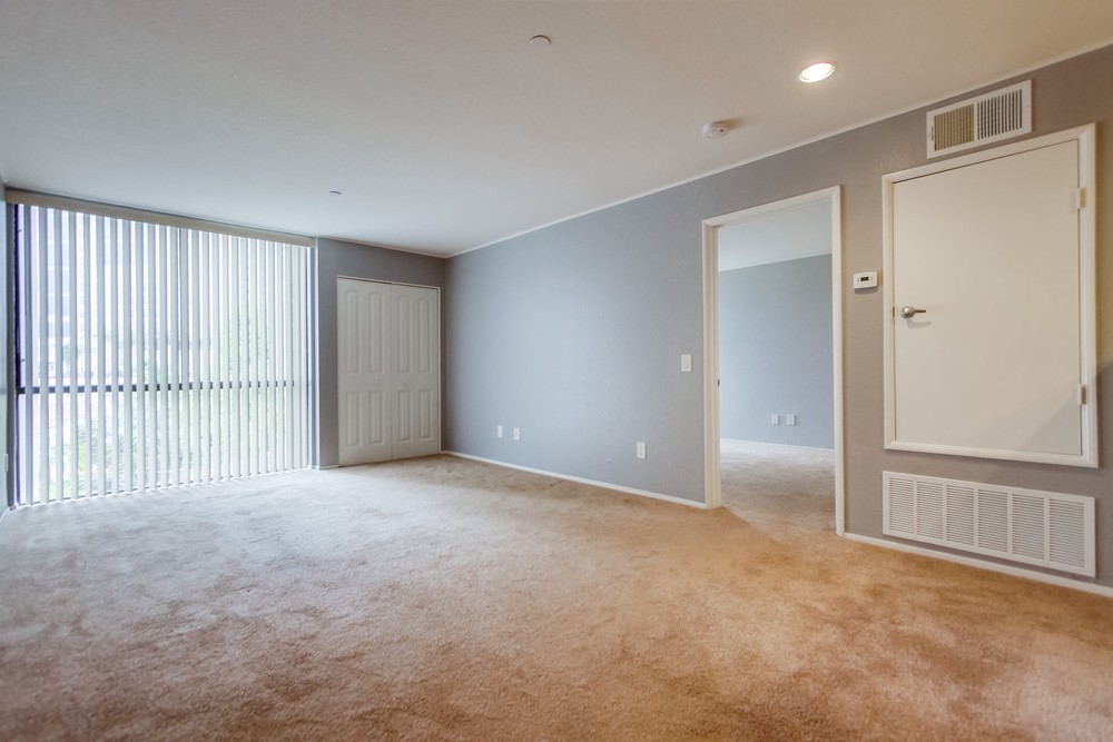 Virtual tour photo 13 of 41 for 850 State St #328