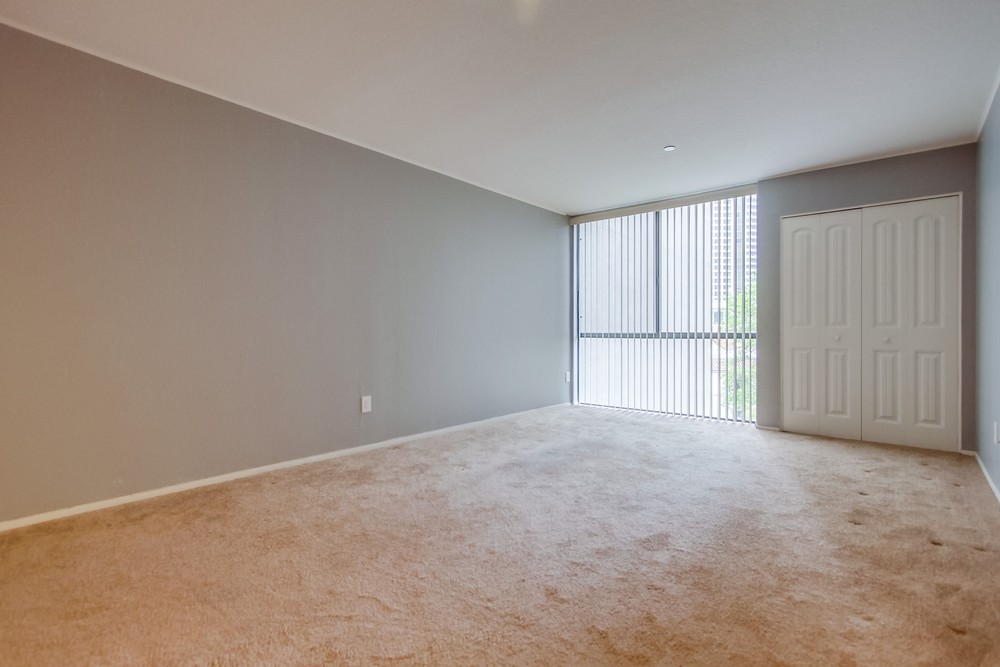 Virtual tour photo 14 of 41 for 850 State St #328
