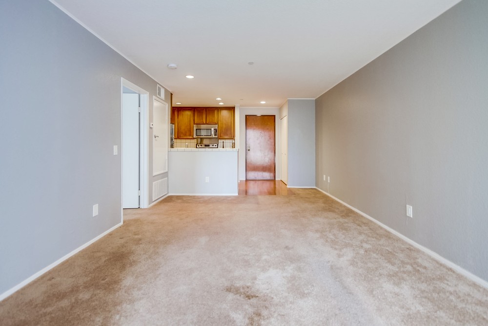 Virtual tour photo 16 of 41 for 850 State St #328