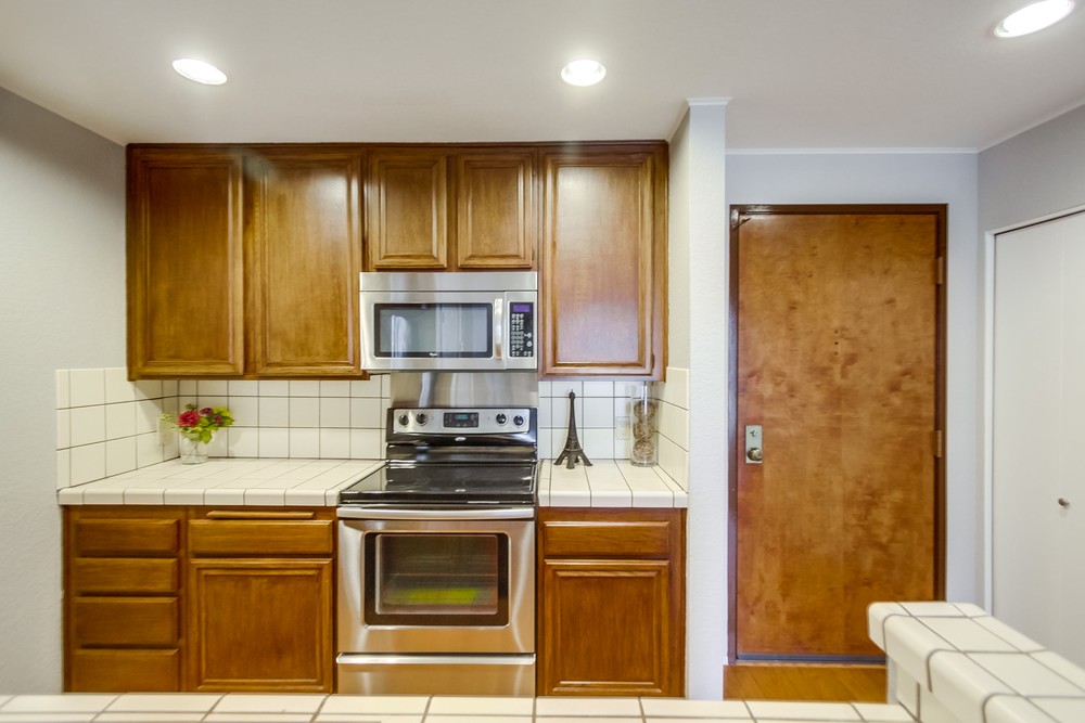 Virtual tour photo 23 of 41 for 850 State St #328