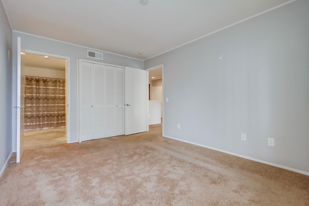 Virtual tour photo 29 of 41 for 850 State St #328